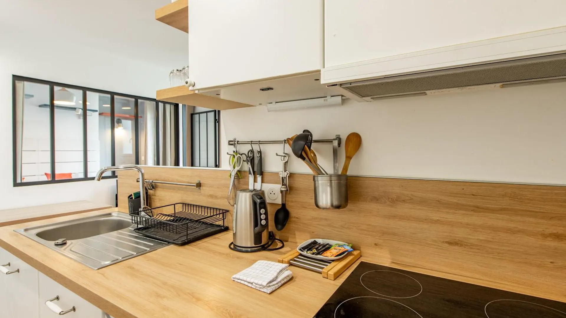 Cozy 1-bedroom With All Amenties In Montmartre Apartment Paris