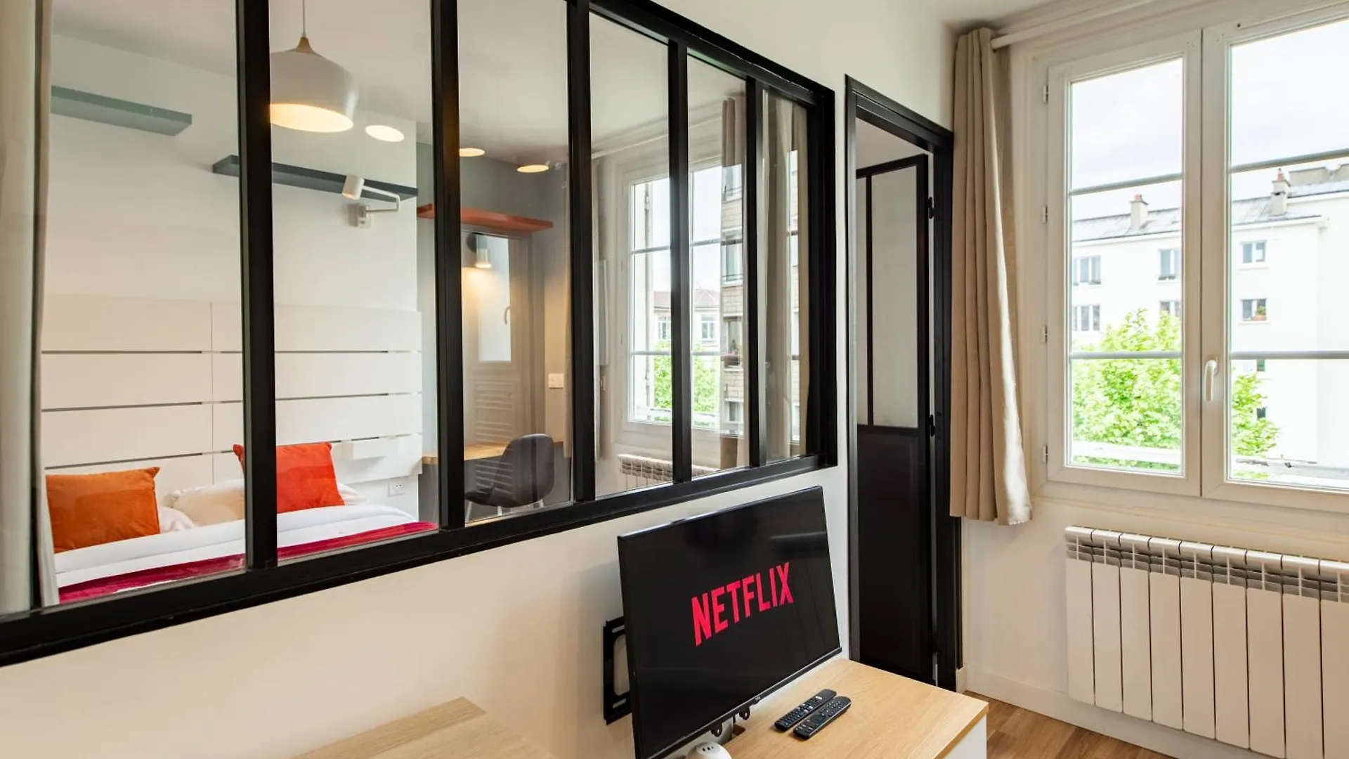 Cozy 1-bedroom With All Amenties In Montmartre