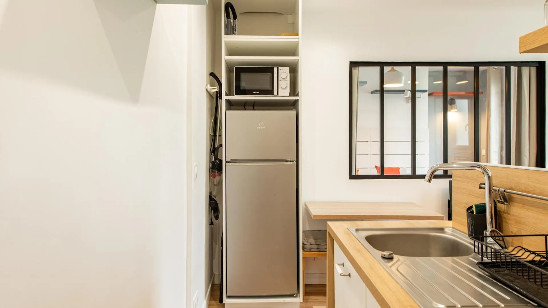 Lejlighed Cozy 1-bedroom With All Amenties In Montmartre Paris